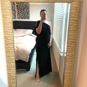 Elegant Vici one shoulder black dress